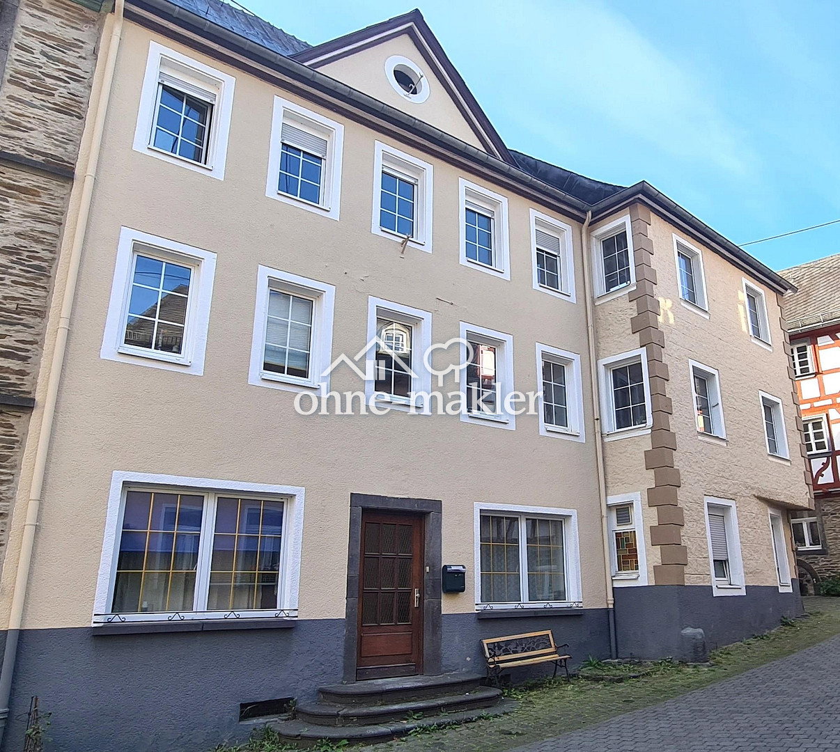 Historisches Anwesen in Monreal – Wohnen & Arbeiten, 56729 Monreal