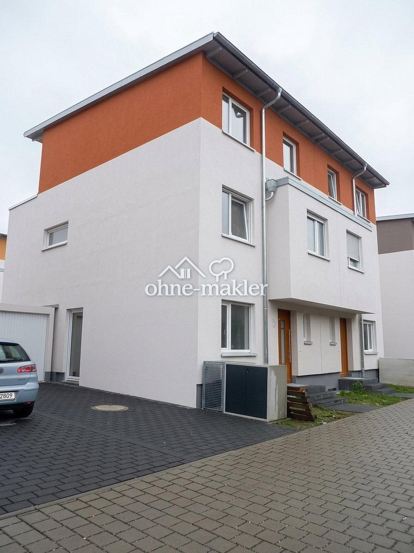 Familienparadies mit Taunusblick, 60433 Frankfurt am Main (Bonames Dornbusch Eschersheim Frankfurter Berg Preungesheim)