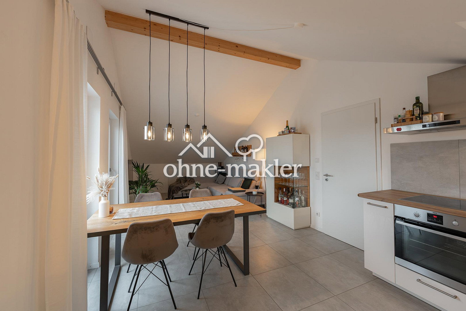 Grafing Moderne DG-Wohnung mit Südbalkon, 85567 Grafing b. München
