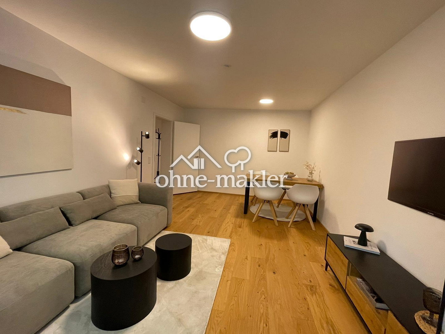 Münchner Süden kernsanierte Wohnung mit Loggia, 81477 München (Thalk. Obersendl.-Forsten-Fürstenr.-Solln)