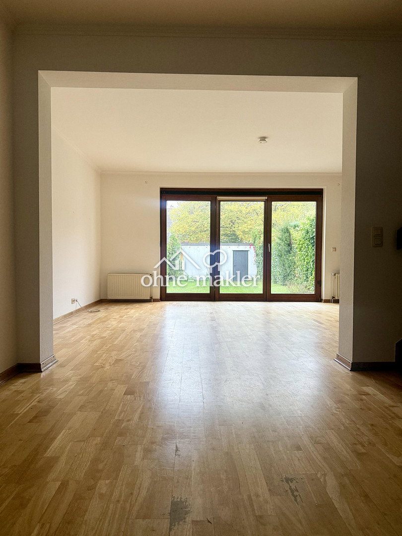 Hamburg Sasel Reihenhaus mit Dachgeschoss, 22393 Hamburg (Wandsbek Bramfeld Poppenbüttel Sasel Wellingsbüttel)