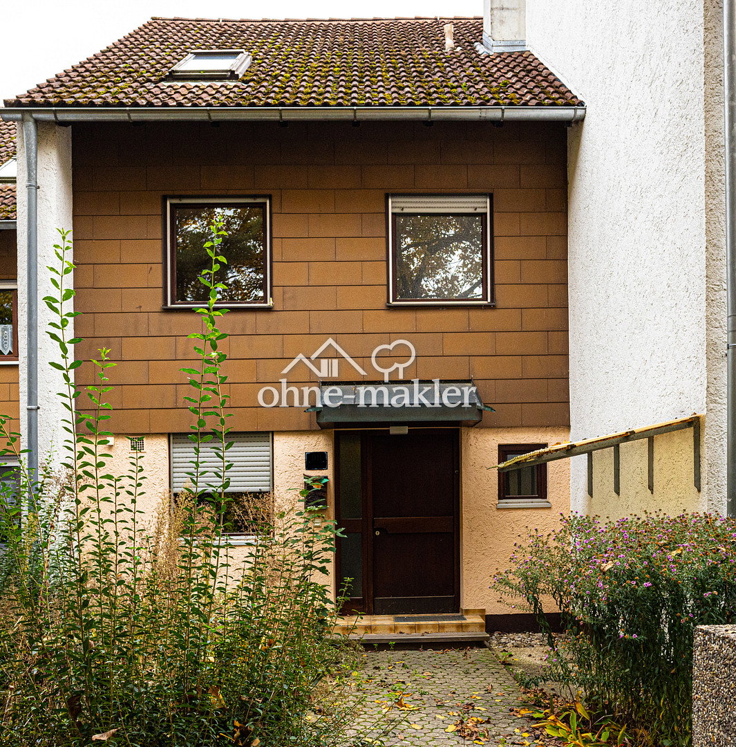 Reihenhaus mit 2 Garagen in ruhiger Lage, 85055 Ingolstadt
