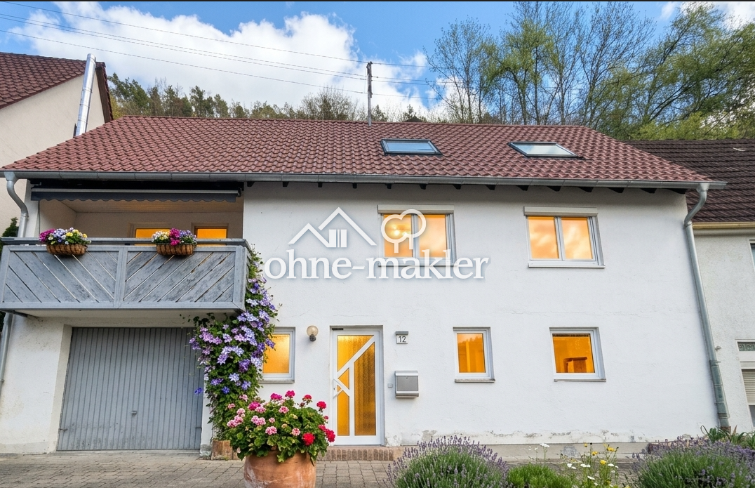 Charmantes Haus mit Ausblick – Familienparadies, 72479 Straßberg