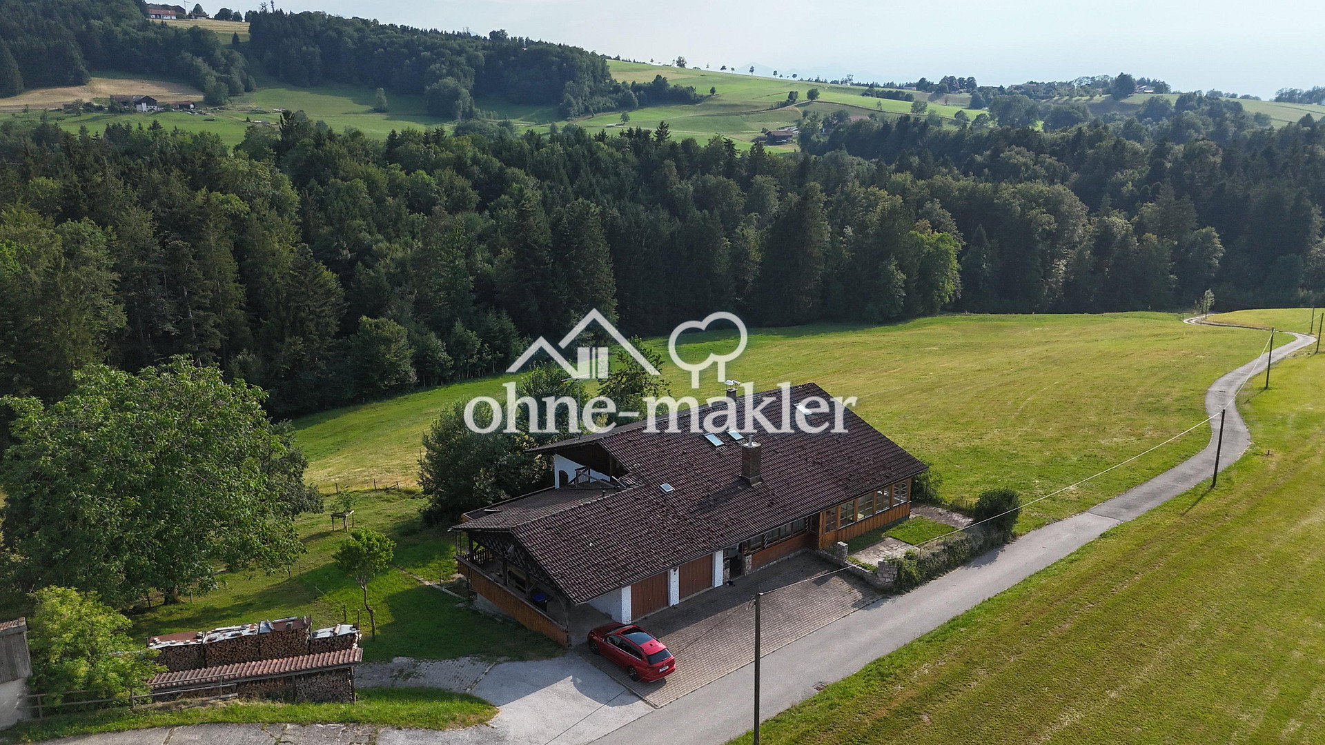Landhaus mit Potenzial – Alleinlage bei Traunstein, 83278 Traunstein
