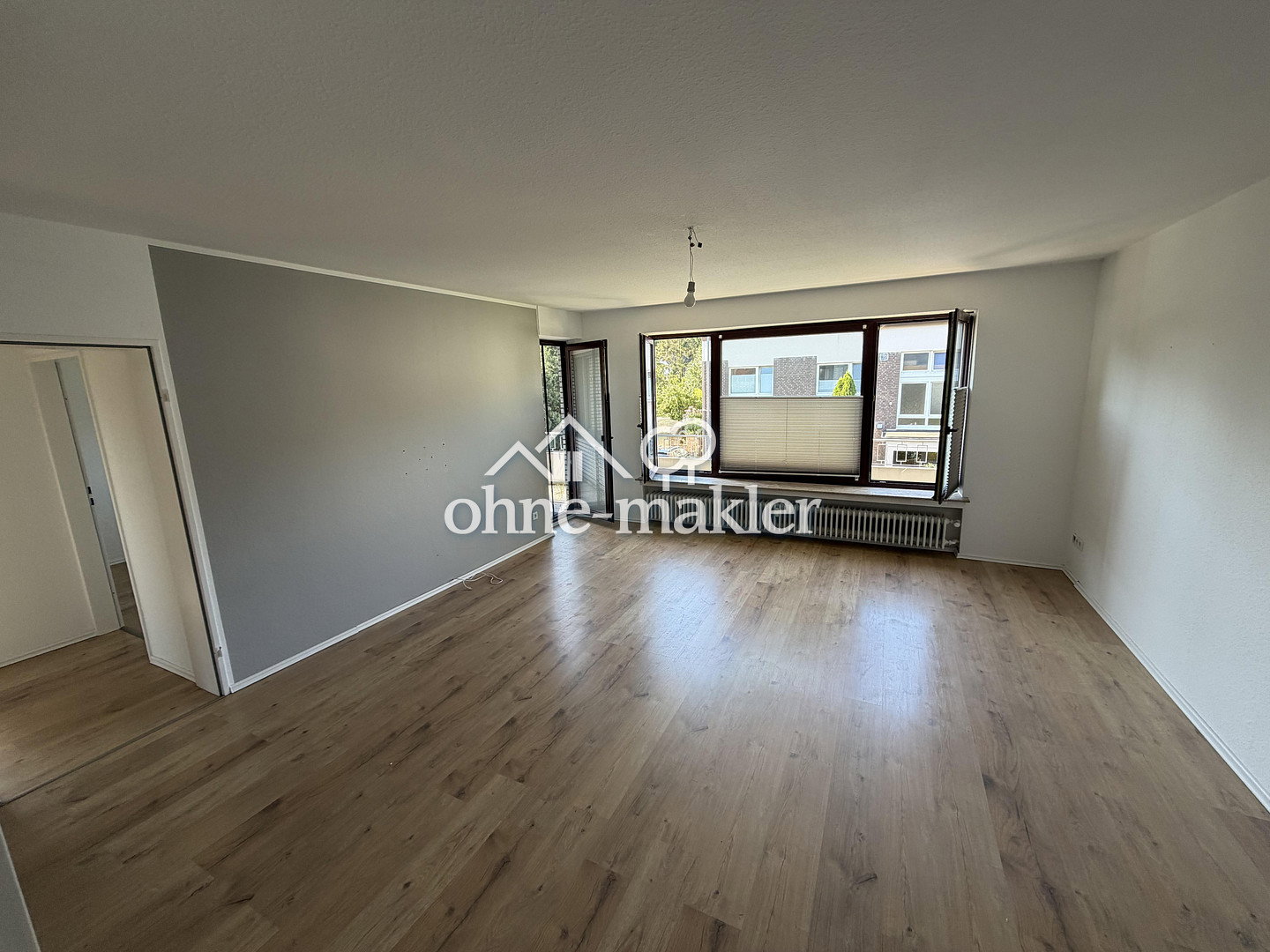 Ruhige Lage, Süd-Balkon & frisch renoviert, 47228 Duisburg (Bergheim Friemersheim Hochemmerich Winkelhausen)