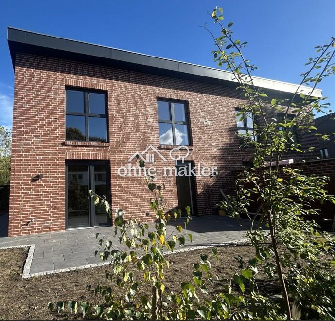 Neubau-Doppelhaushälfte in ruhiger Lage, 22417 Hamburg (Hamburg-Nord Hummelsbüttel Langenhorn)