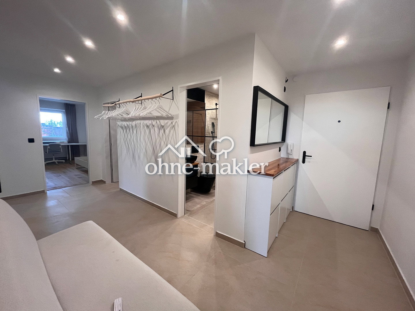 Bergsicht & 2 Balkone – Dein neues Zuhause, 82110 Germering