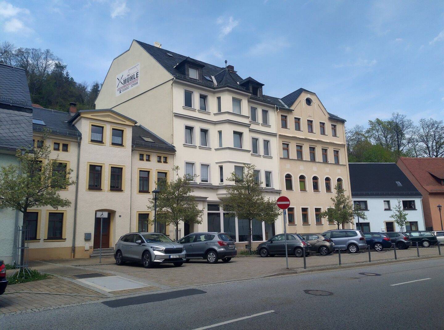 image-65610309