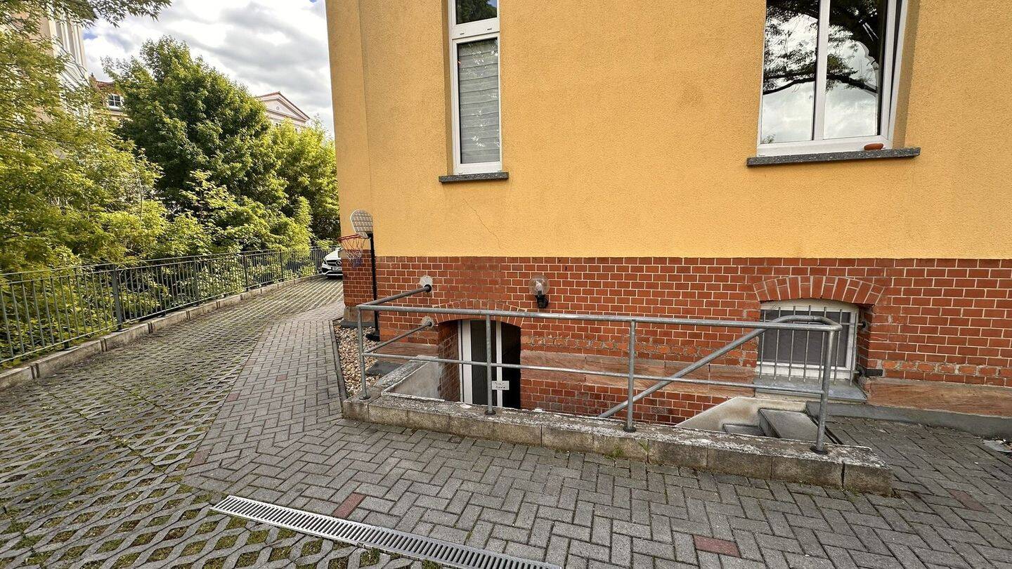 image-65755910