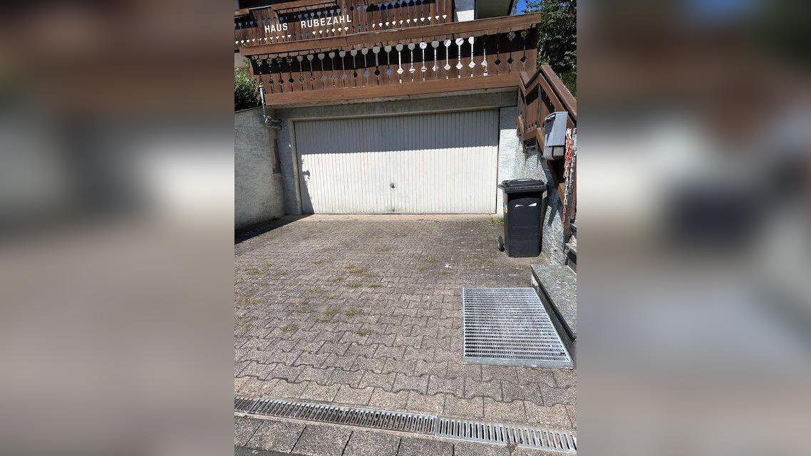 image-65938401