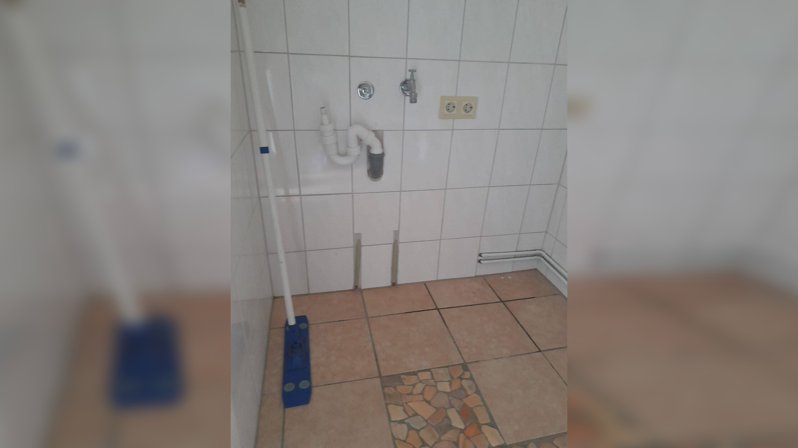 image-65999031