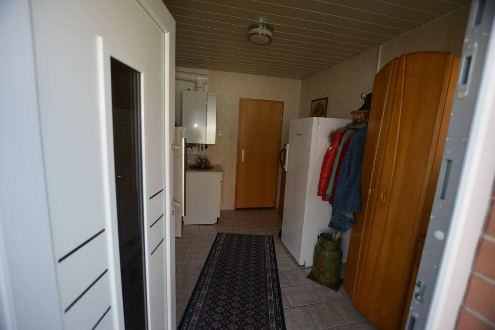 image-66044350