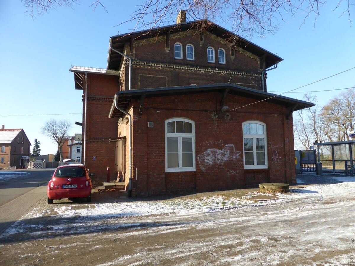 image-66073083