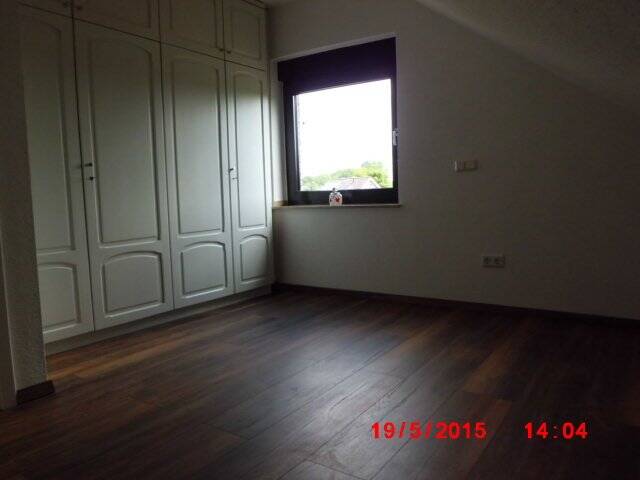 image-66101184