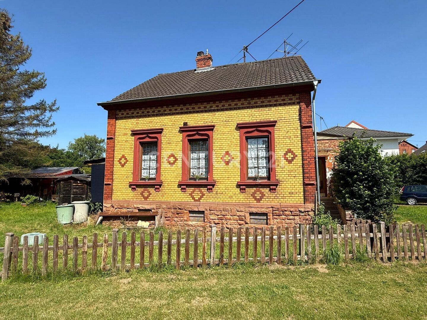 image-66204281