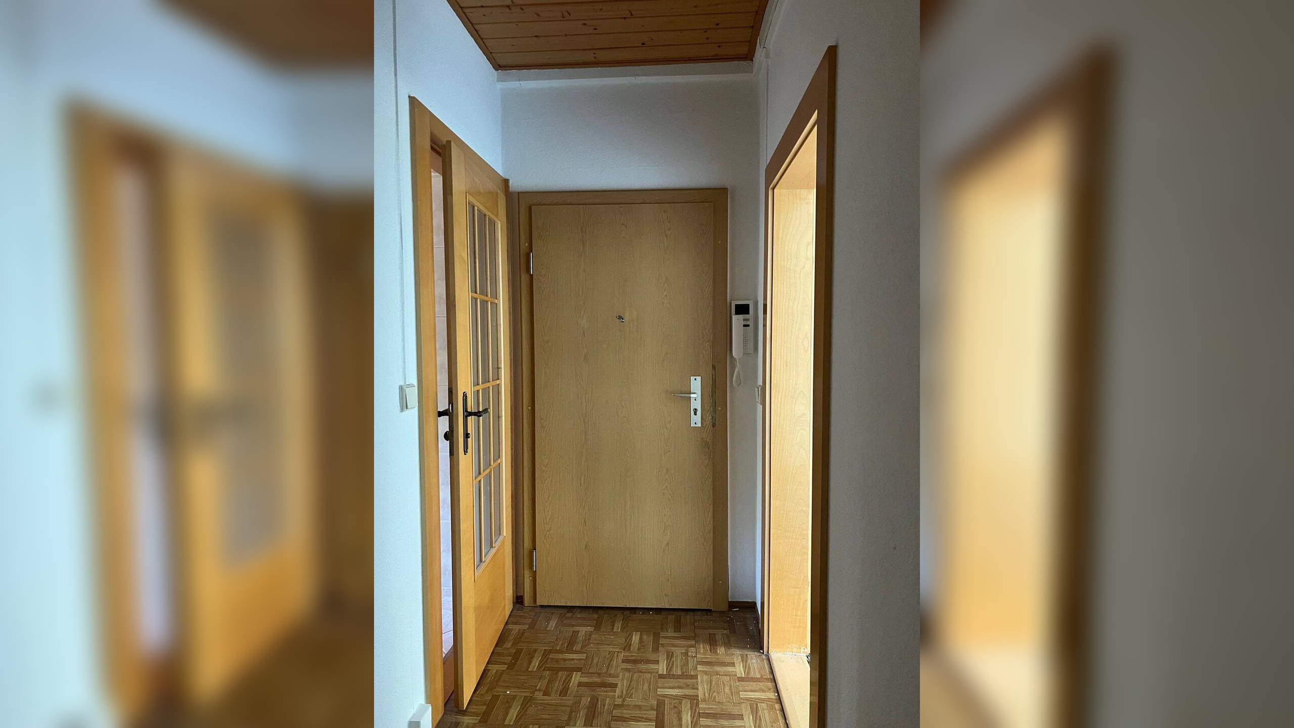 image-66282879
