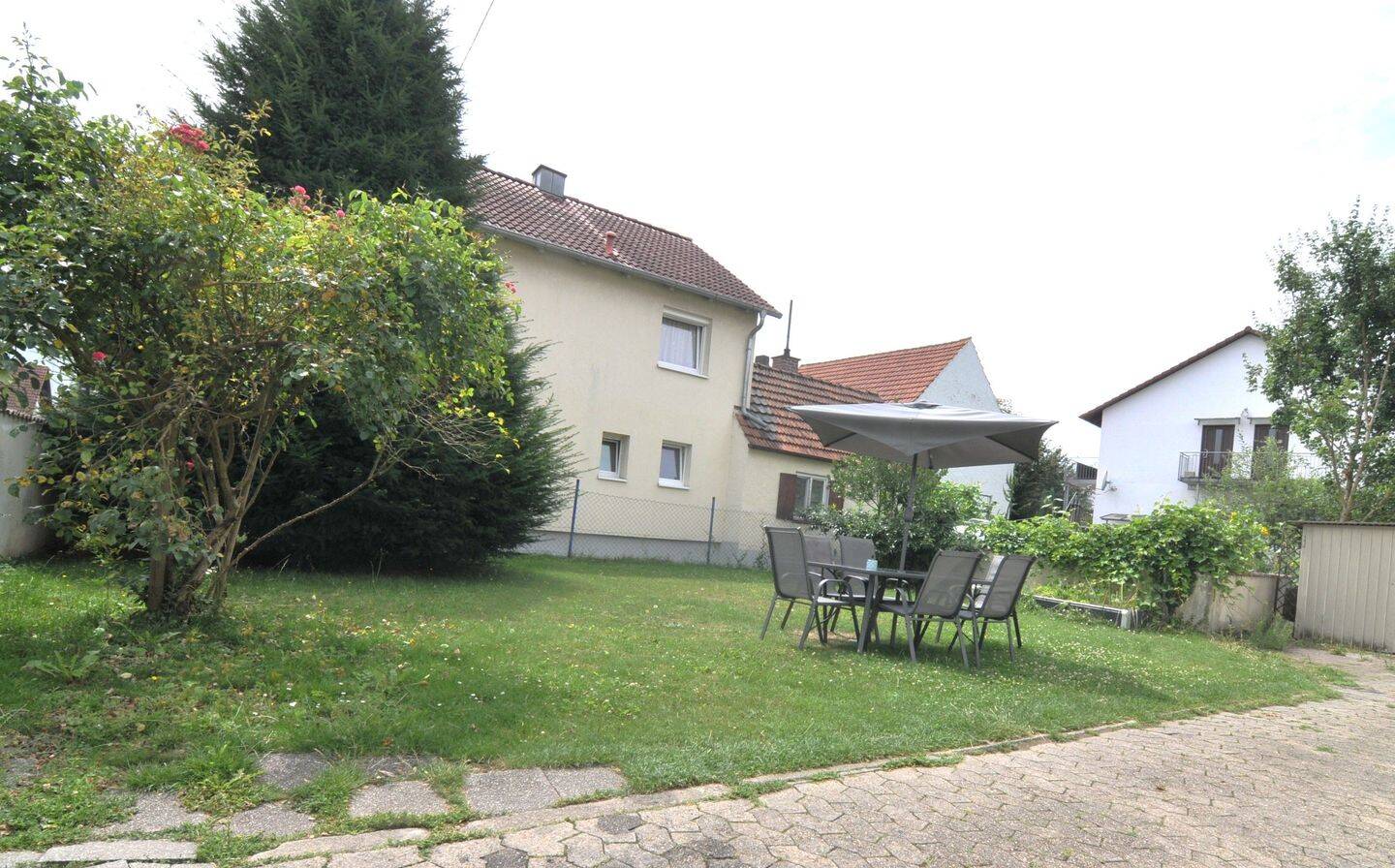 image-66350577