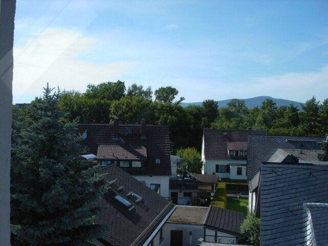 image-66389165