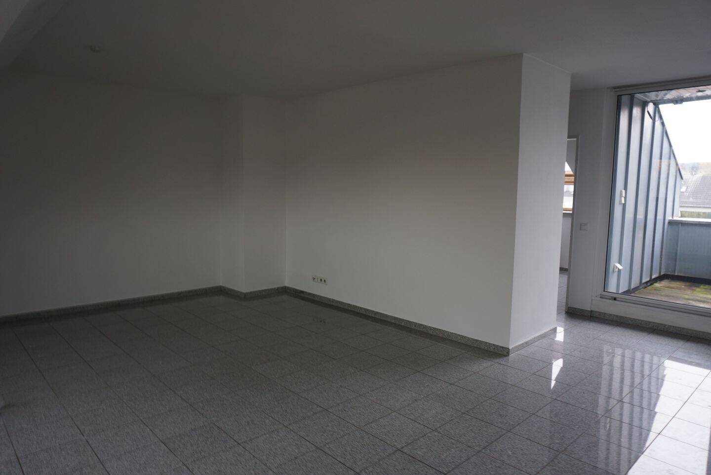 image-66485688