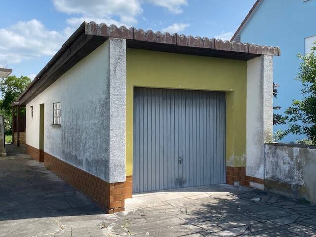 image-66515755