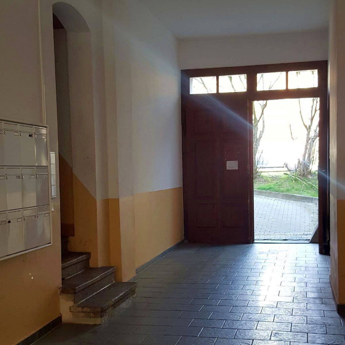 image-66525060