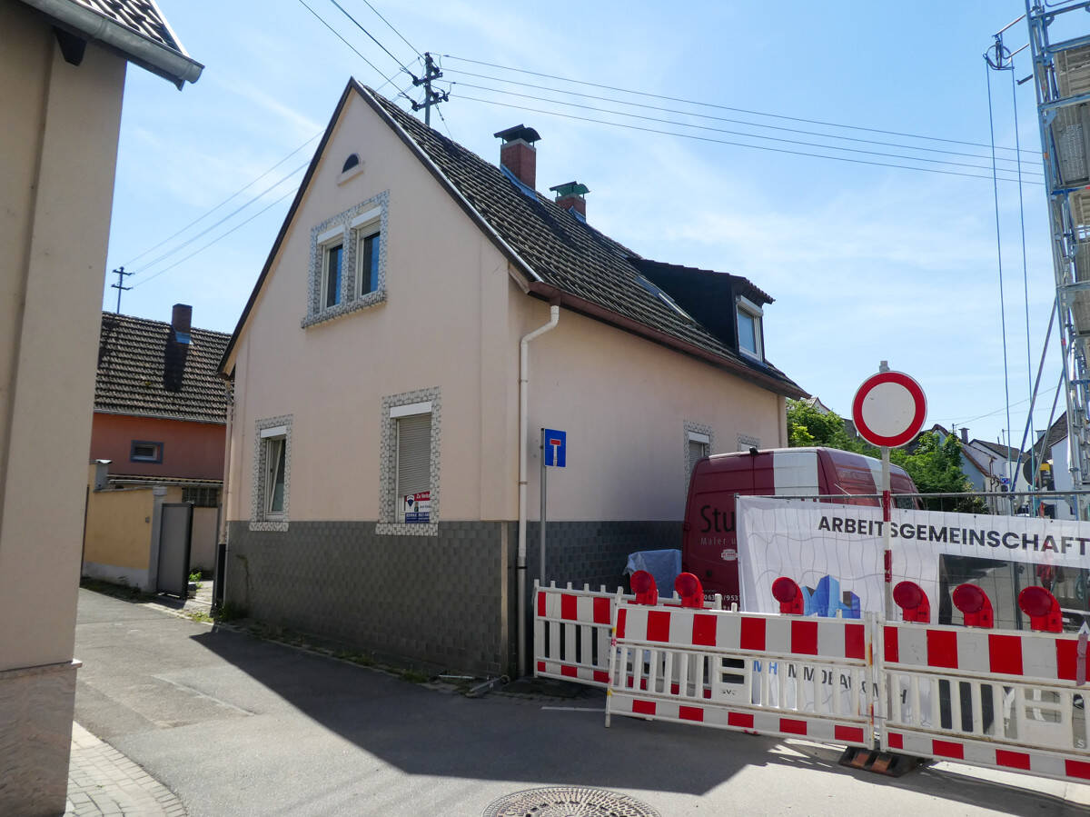 image-66525972