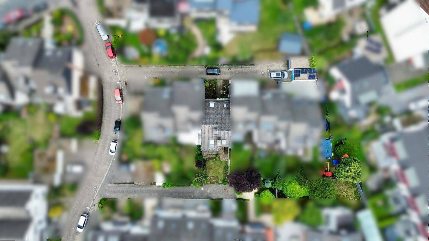 image-66604473