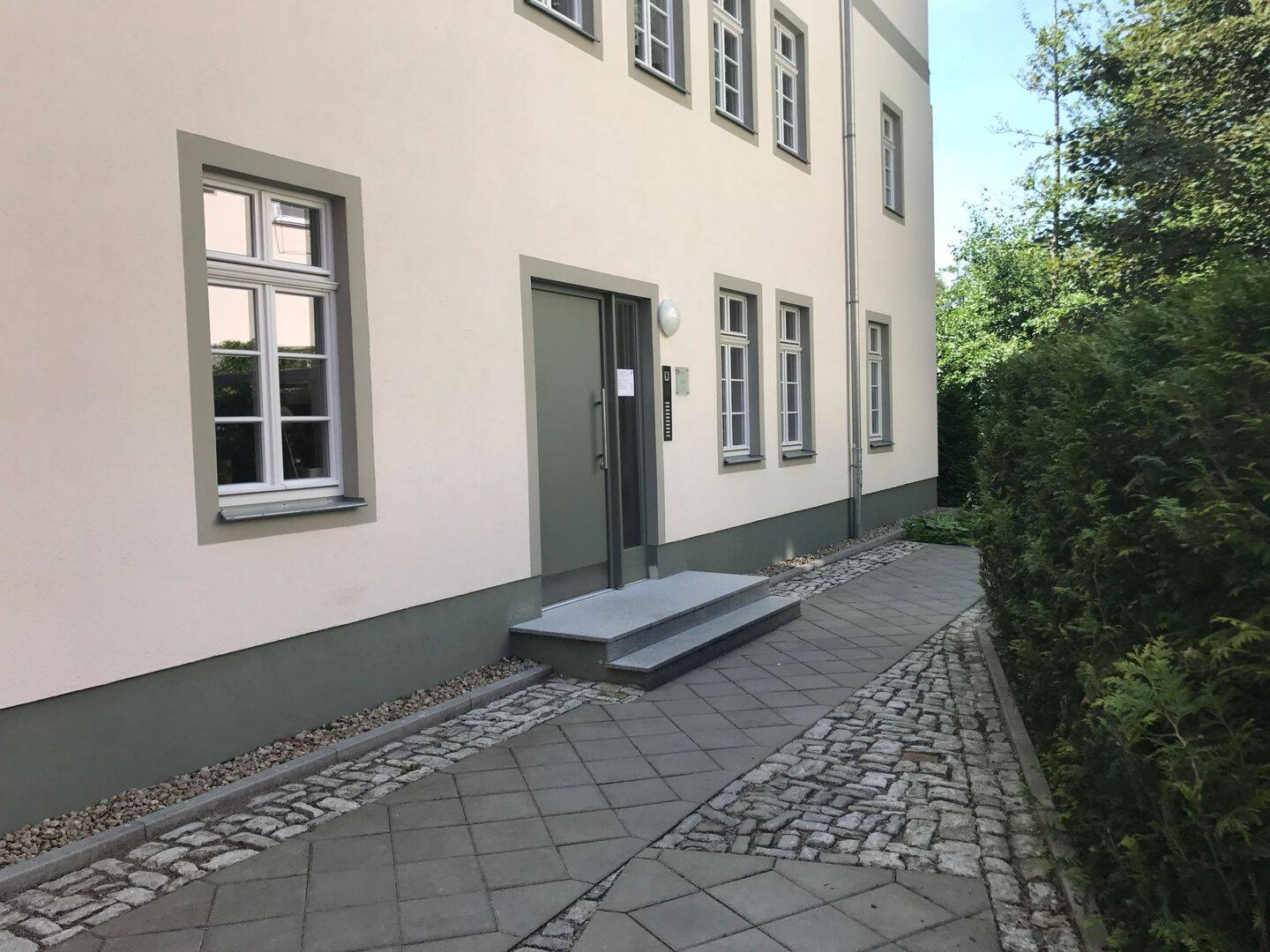 image-67188463