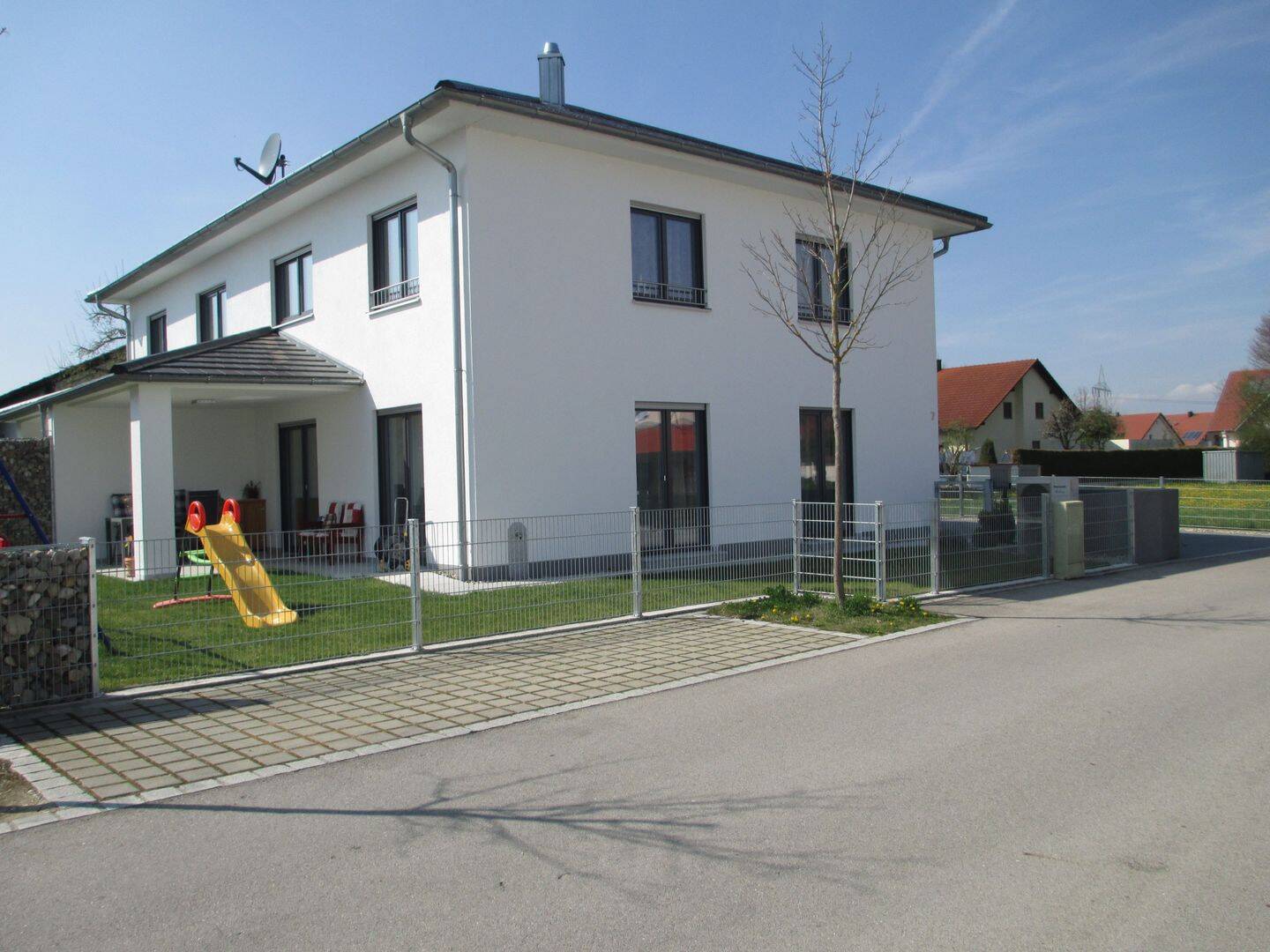 image-67281211