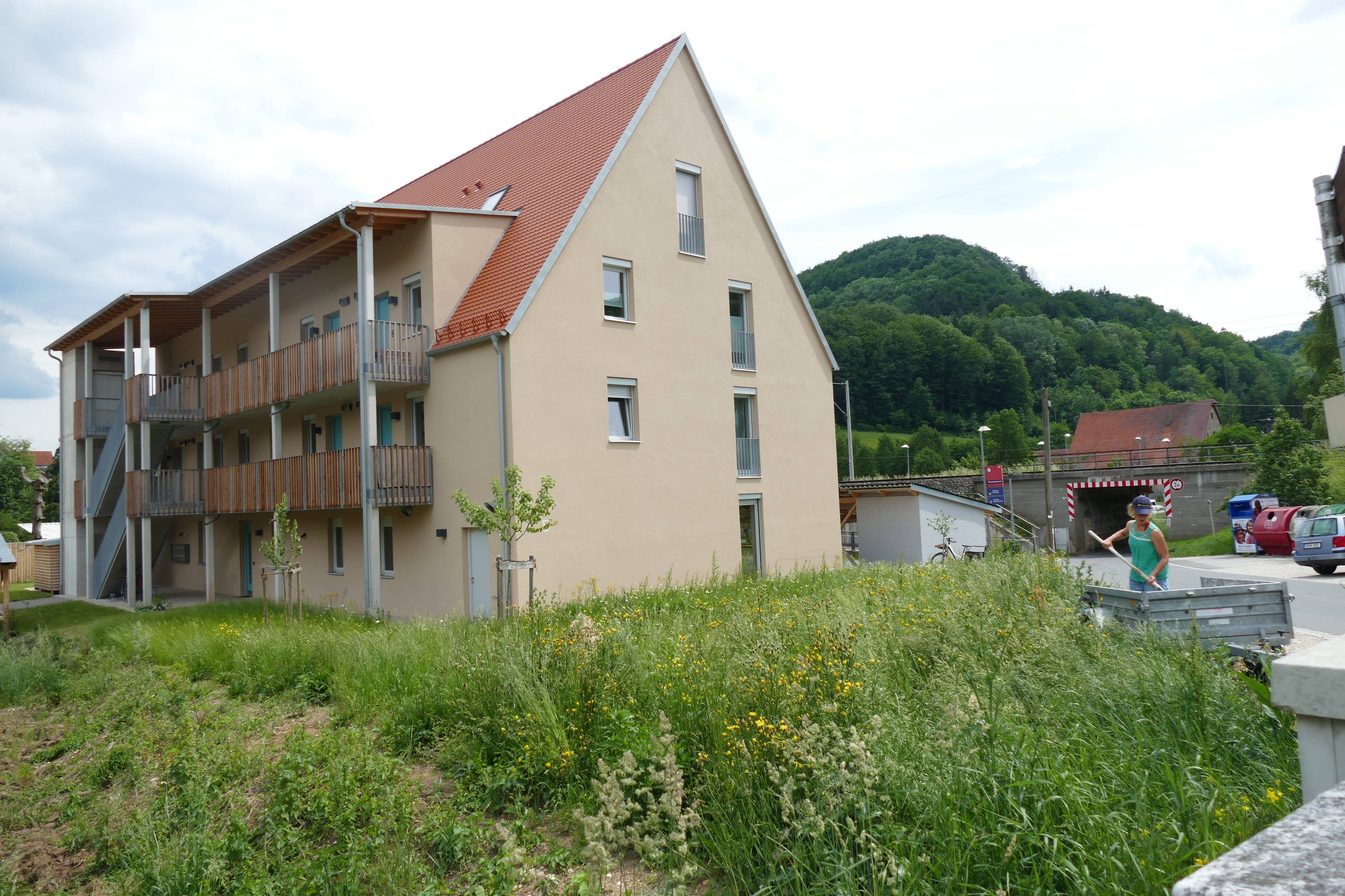 image-67370911