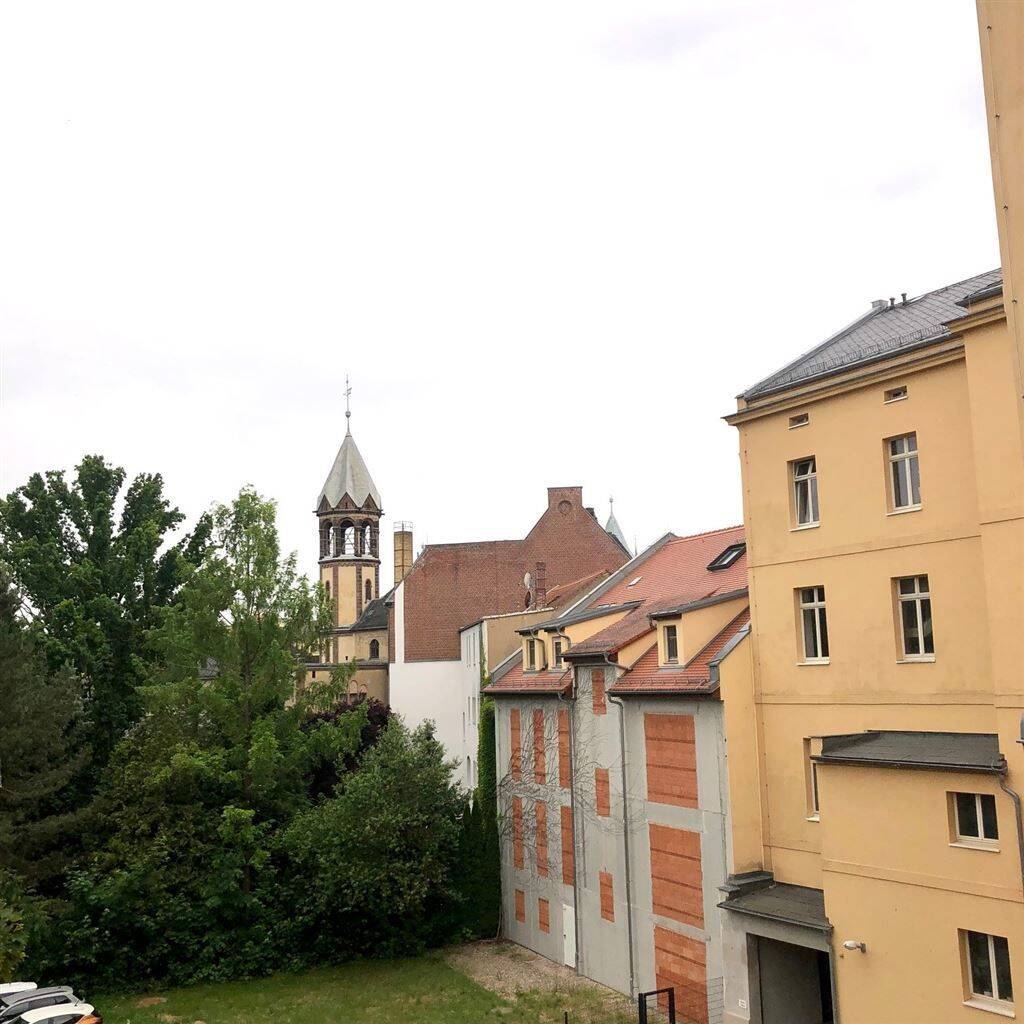 image-64069368