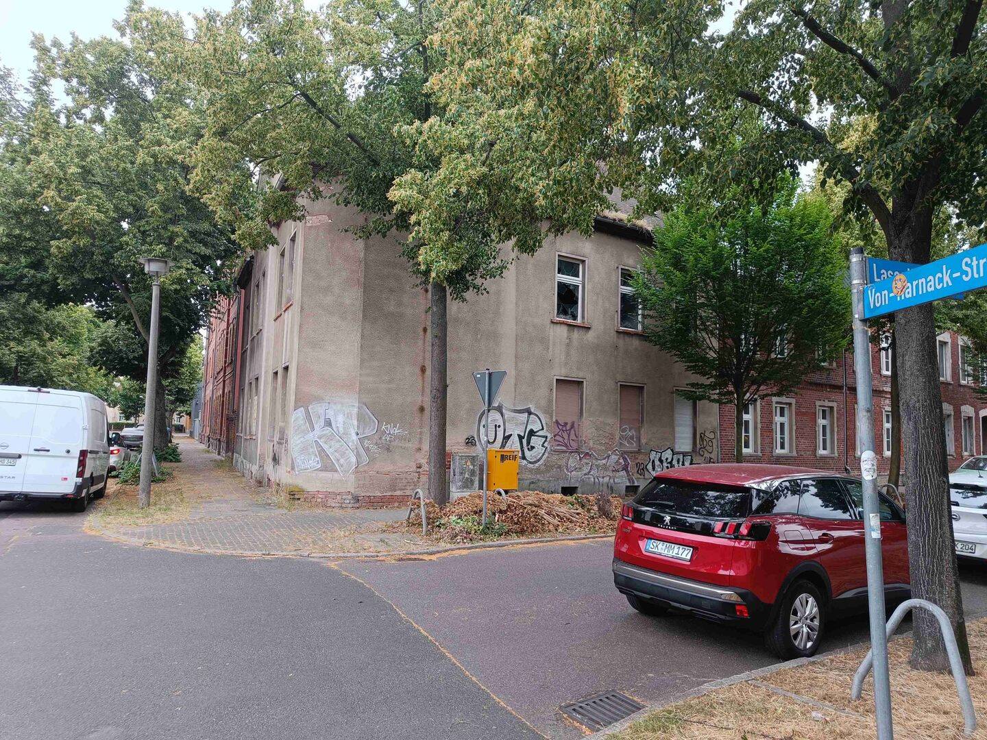 image-67686267