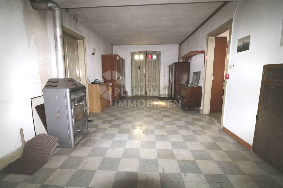 image-67779354