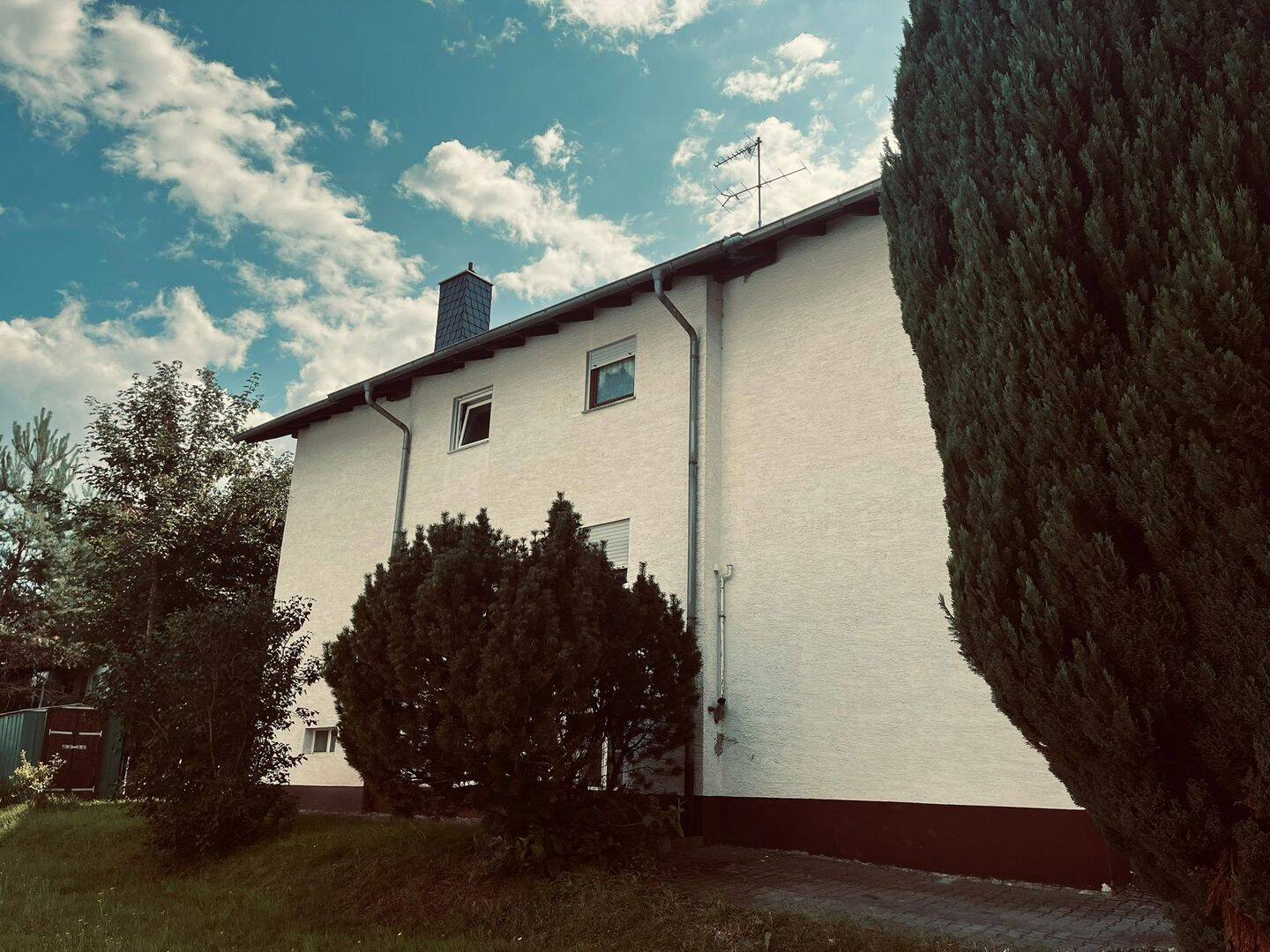 image-69878696