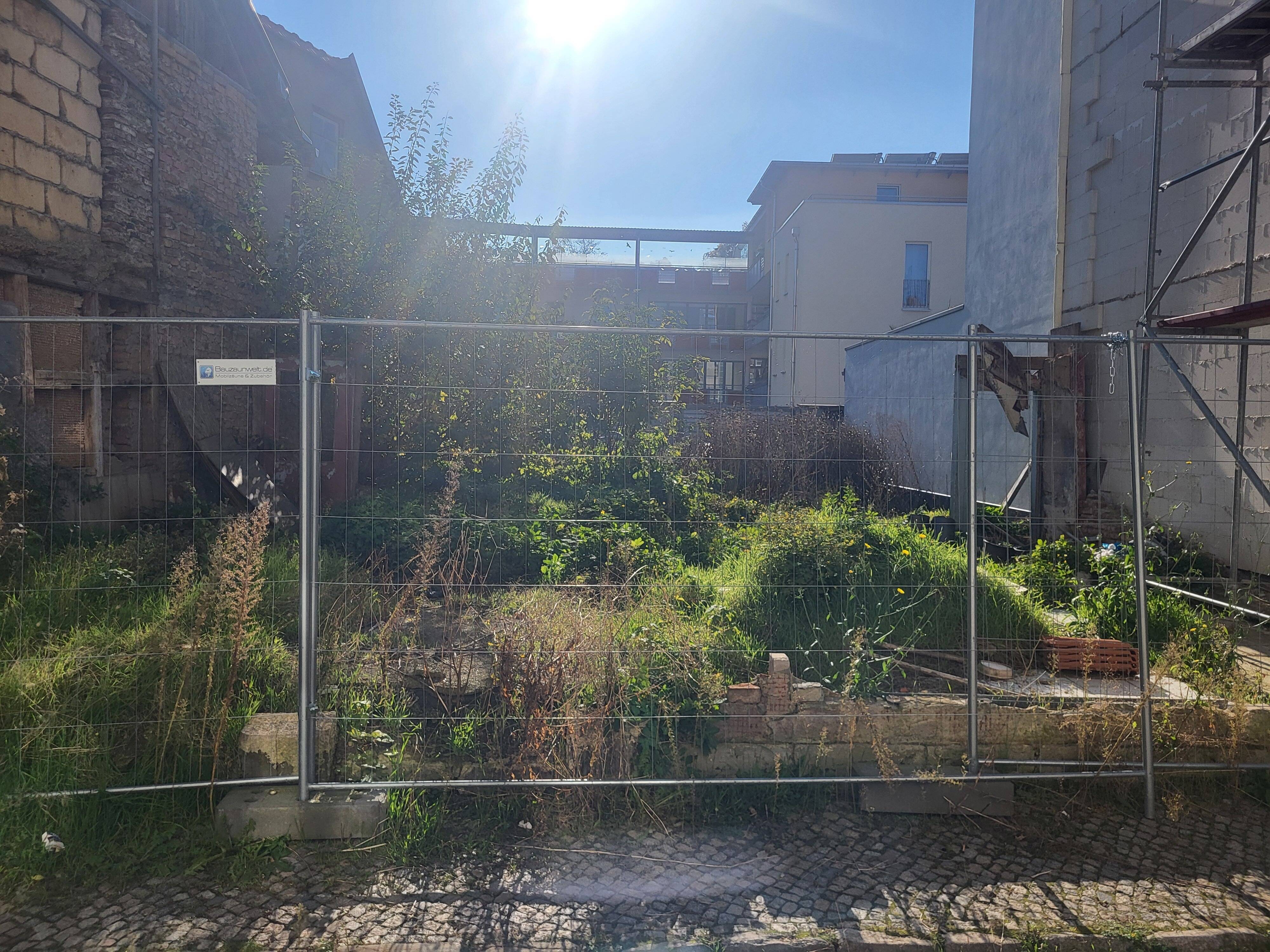 image-69958717