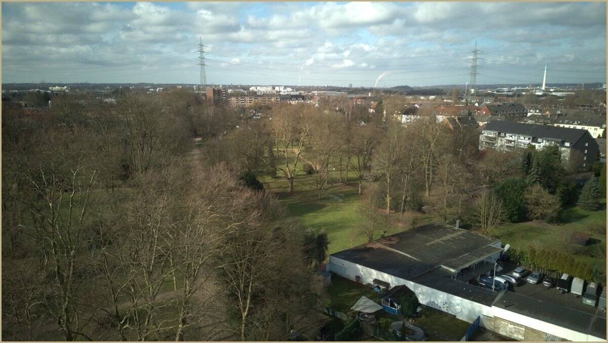 image-69963035