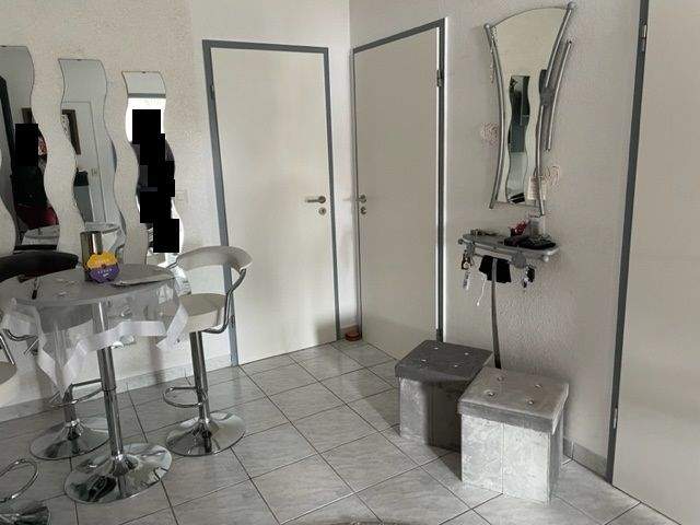 image-70013941