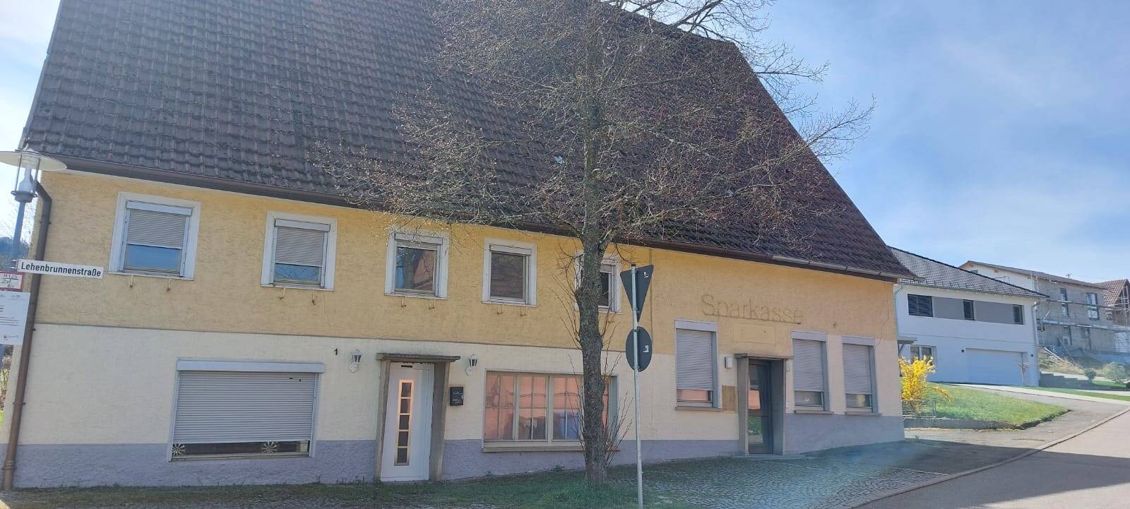 image-62148165