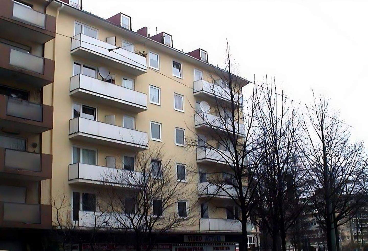 image-70031135