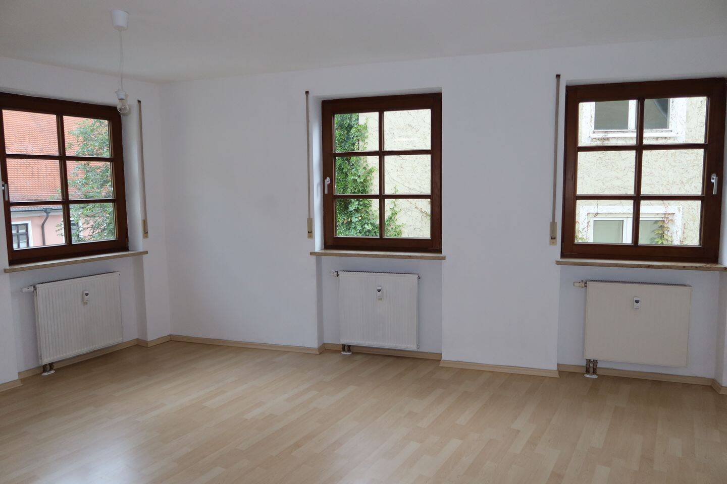 image-70180899
