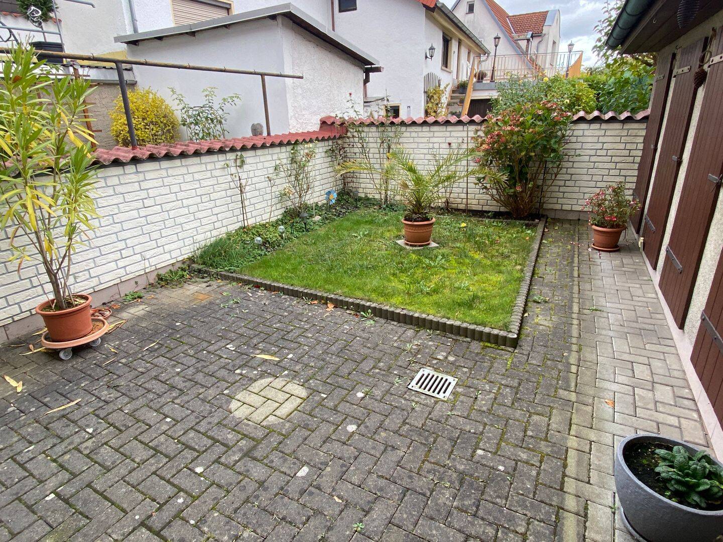 image-70218949
