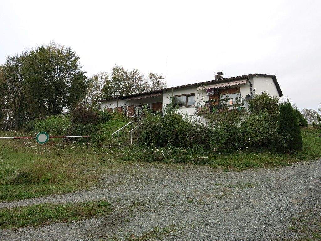 image-70218982