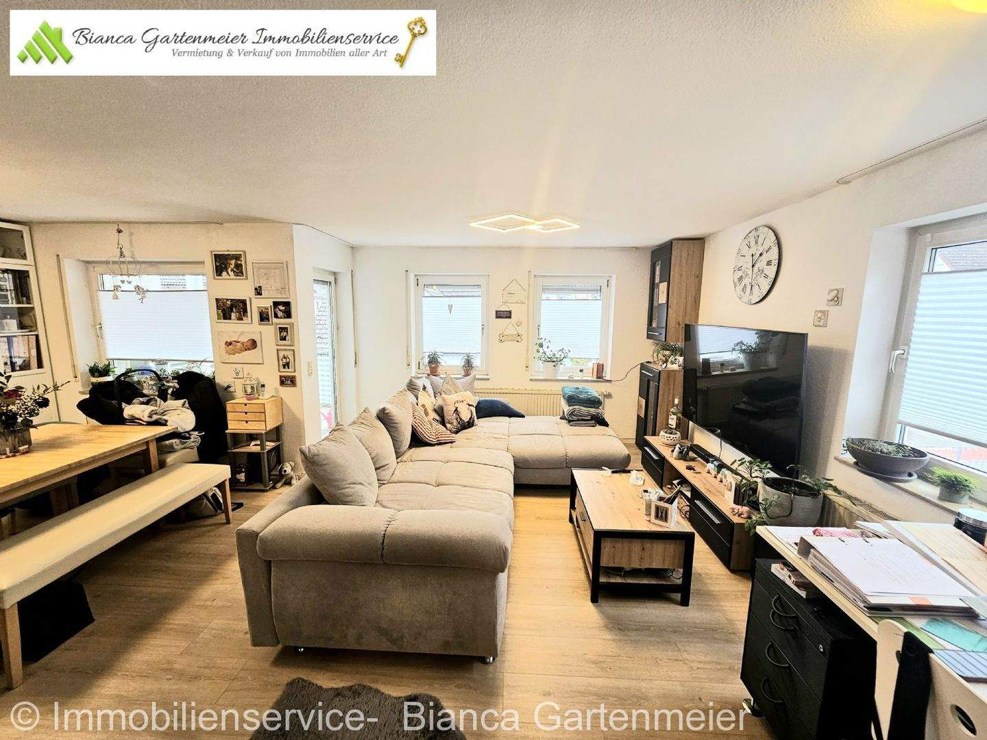 Zentrale ruhige 2.5 Zimmer Wohnung mit Terrassenbalkon & TG Stellplatz!!!, 73430 Aalen