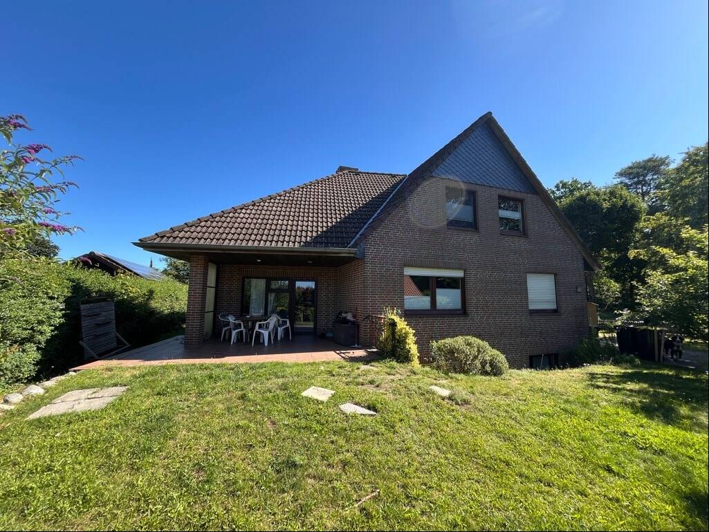 Einfamilienhaus mit Einliegerwohnung und Garage, 29649 Wietzendorf