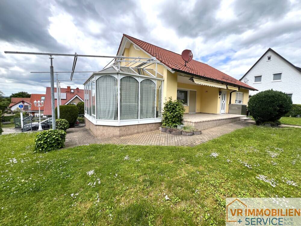 Wohnen auf einer Ebene mit Wintergarten & großem Garten in ruhiger Lage von 97631 Bad Königshofen!, 97631 Bad Königshofen i. Grabfeld