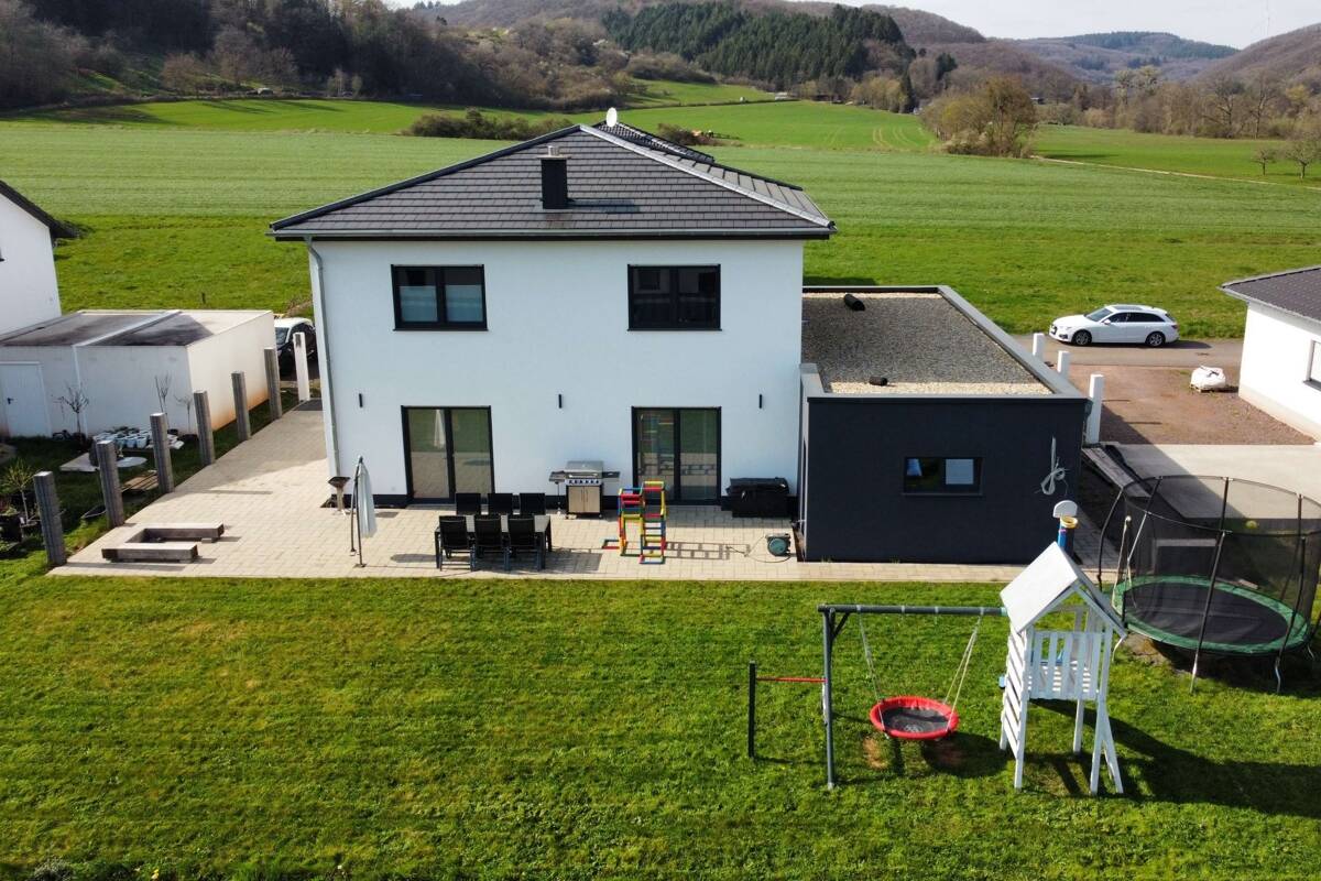 Hochwertiges Einfamilienhaus in attraktiver Neubaugebietslage von Bausendorf, 54538 Bausendorf