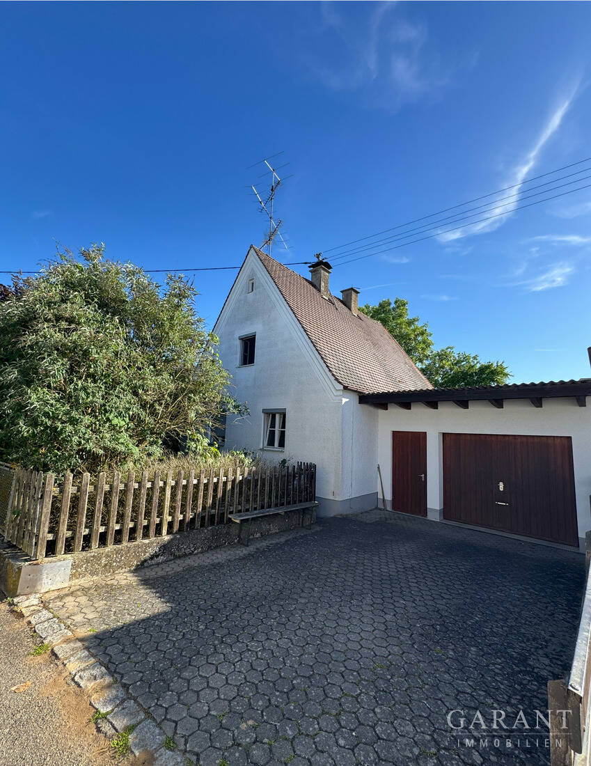 Charmantes Haus mit Traumgarten & Ausbaupotenzial, 86660 Tapfheim