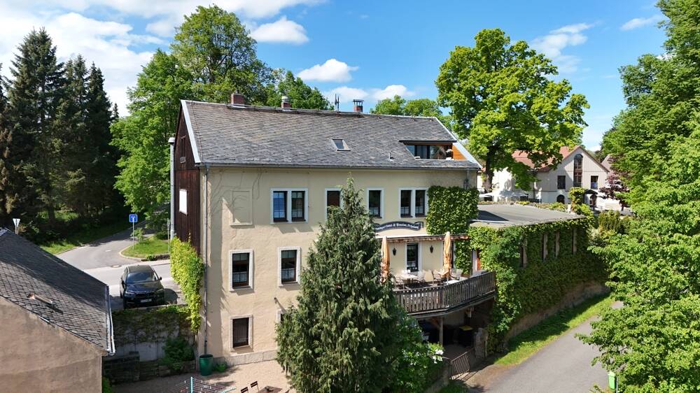 +Etablierte Frühstückspension in bester Lage: Gästezimmer, Appartement, Garagen & Betreiberwohnung+, 1824 Gohrisch