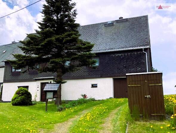 Sanierungsbedürftiges Bauernhaus mit großem Grundstück: Einfamilienhaus in Marienberg OT Satzung, 9496 Marienberg