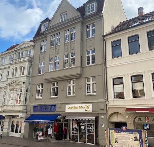 Großzügige 3,0-Zimmer-Wohnung, Große Str. 30, 1.OG ! Bitte bewerben Sie sich online !, 24937 Flensburg
